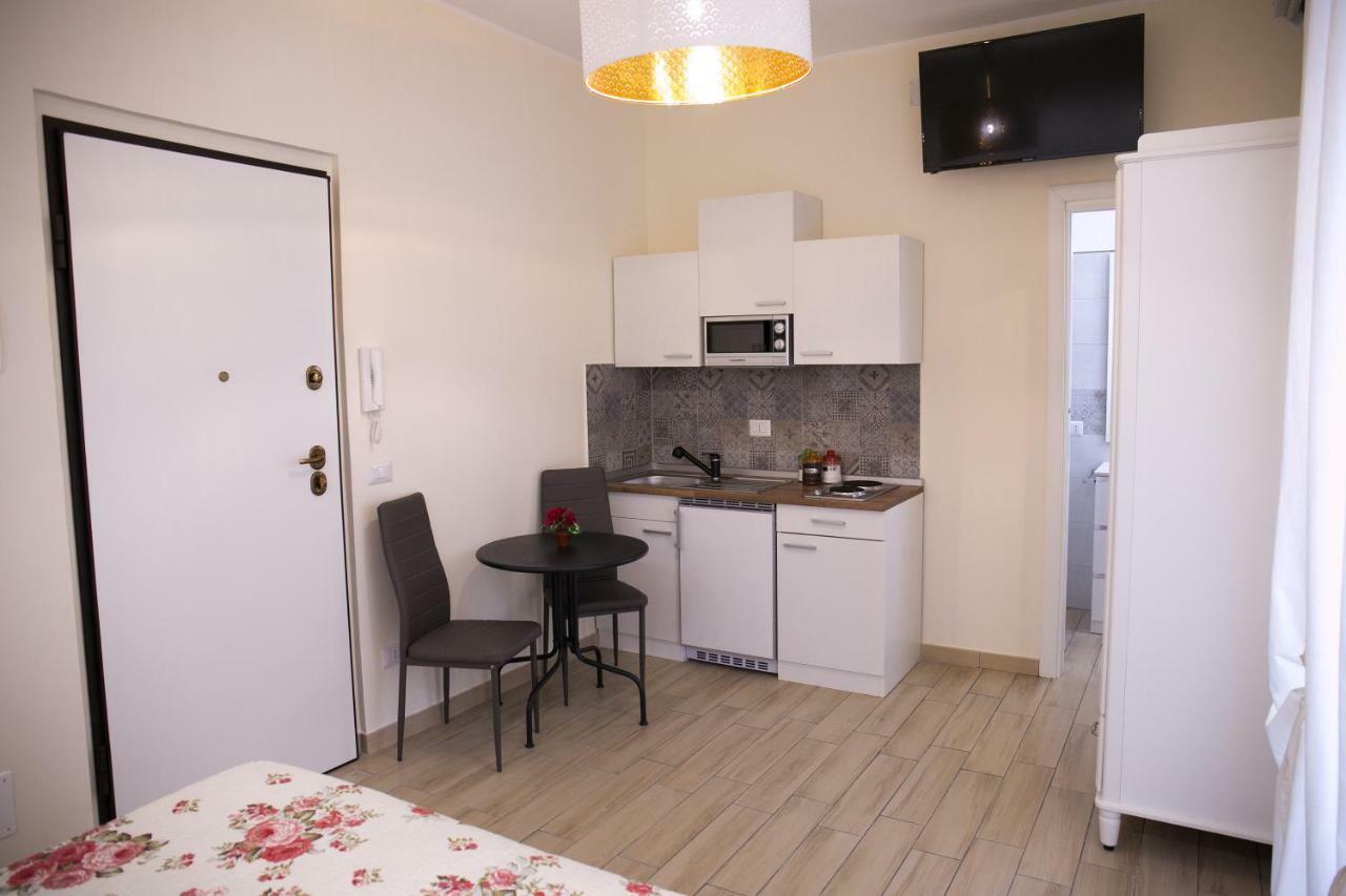 Ludovica Home Giardini Naxos Luaran gambar